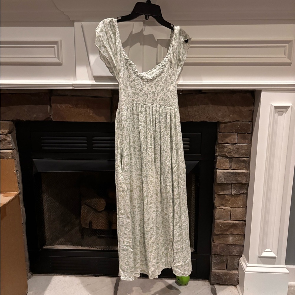 Floral Maxi Dress with Ruffled Sleeves